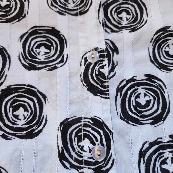 Allison Daley Black/White Button Up V Neck Shirt Size 3X w/Roll Tab sleeves - Picture 4 of 6